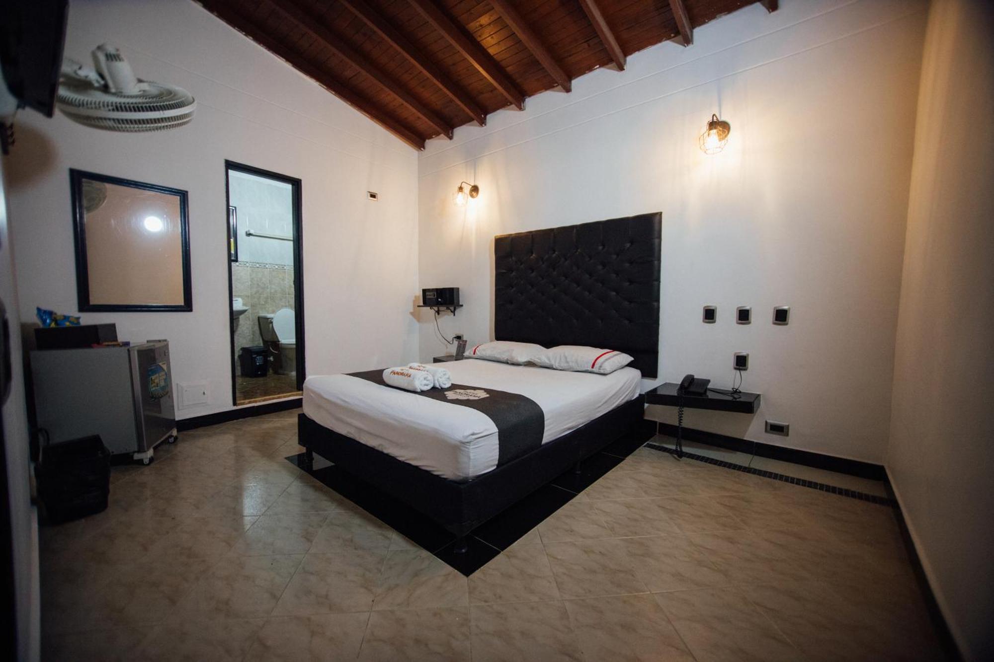Hotel Panorama 麦德林 外观 照片